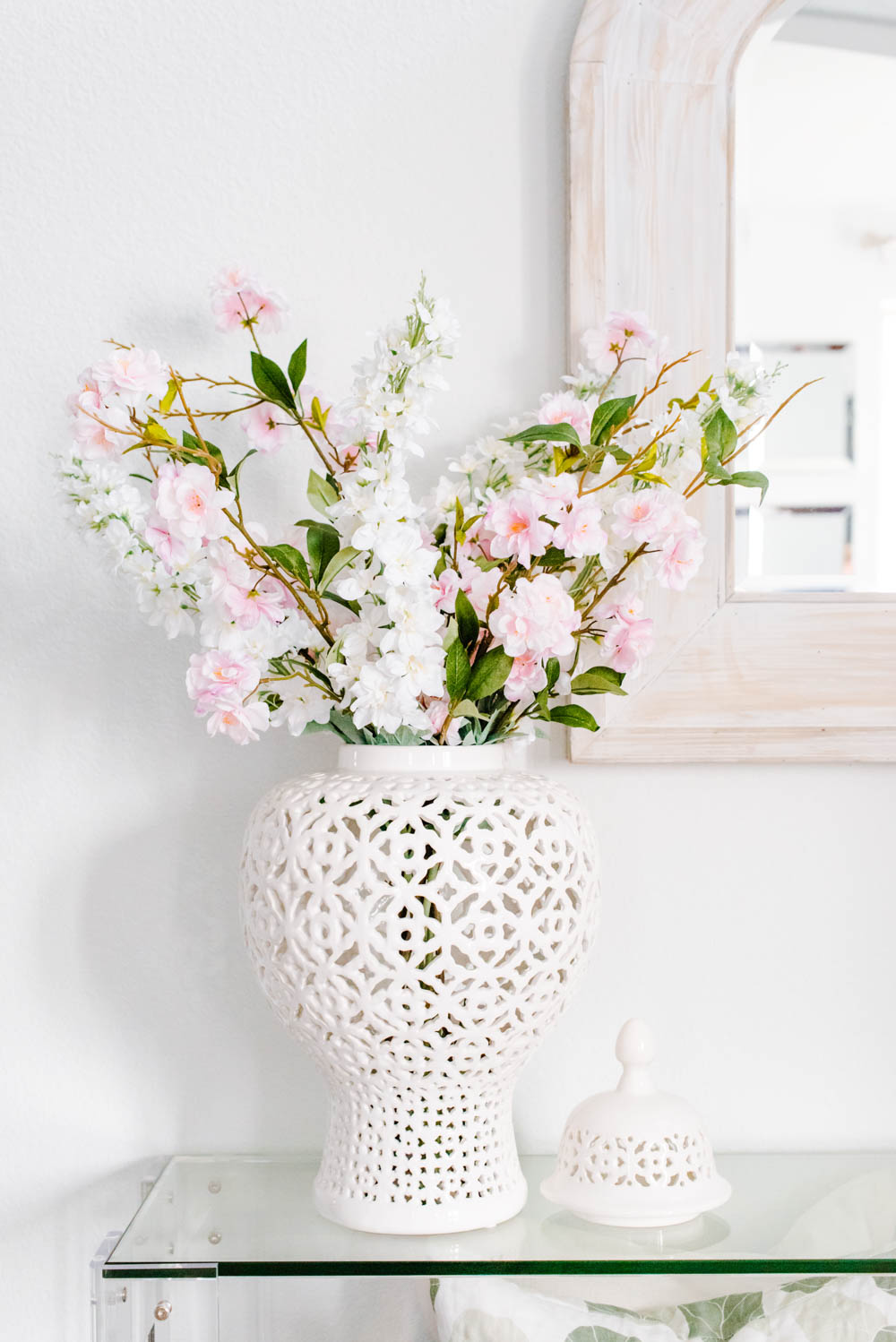 White Ginger Jar Hollow style