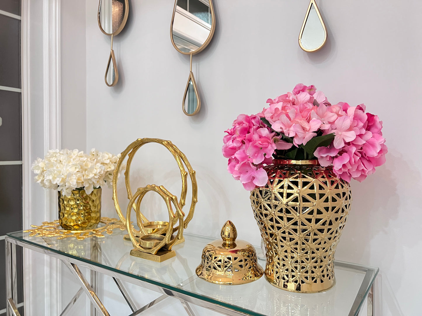 Gold Circle /Hurricane Candle Holder