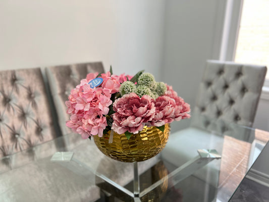 Gold Textured vase