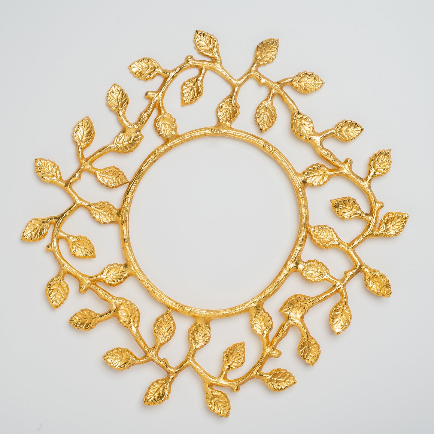Gold Wall Metal Wreath/ Trivets